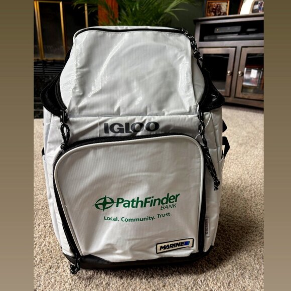 Igloo 32 Can Capacity Marine Backpack Soft Side Cooler - Picture 2 of 5